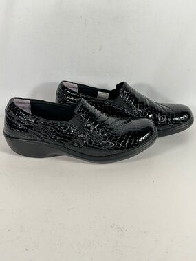 Aravon Danielle-AR  Black Croc-Embossed Slip-On Comfort Shoes Sz 11 2E